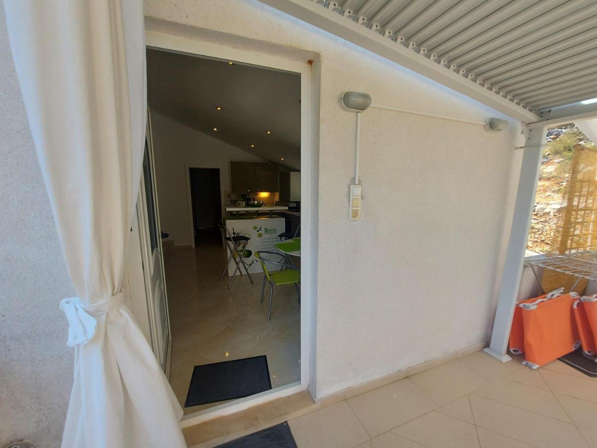 Apartman Marina Sa Parkingom Jelsa  Dış mekan fotoğraf