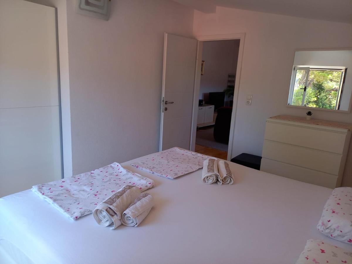 Apartman Marina Sa Parkingom Jelsa  Dış mekan fotoğraf