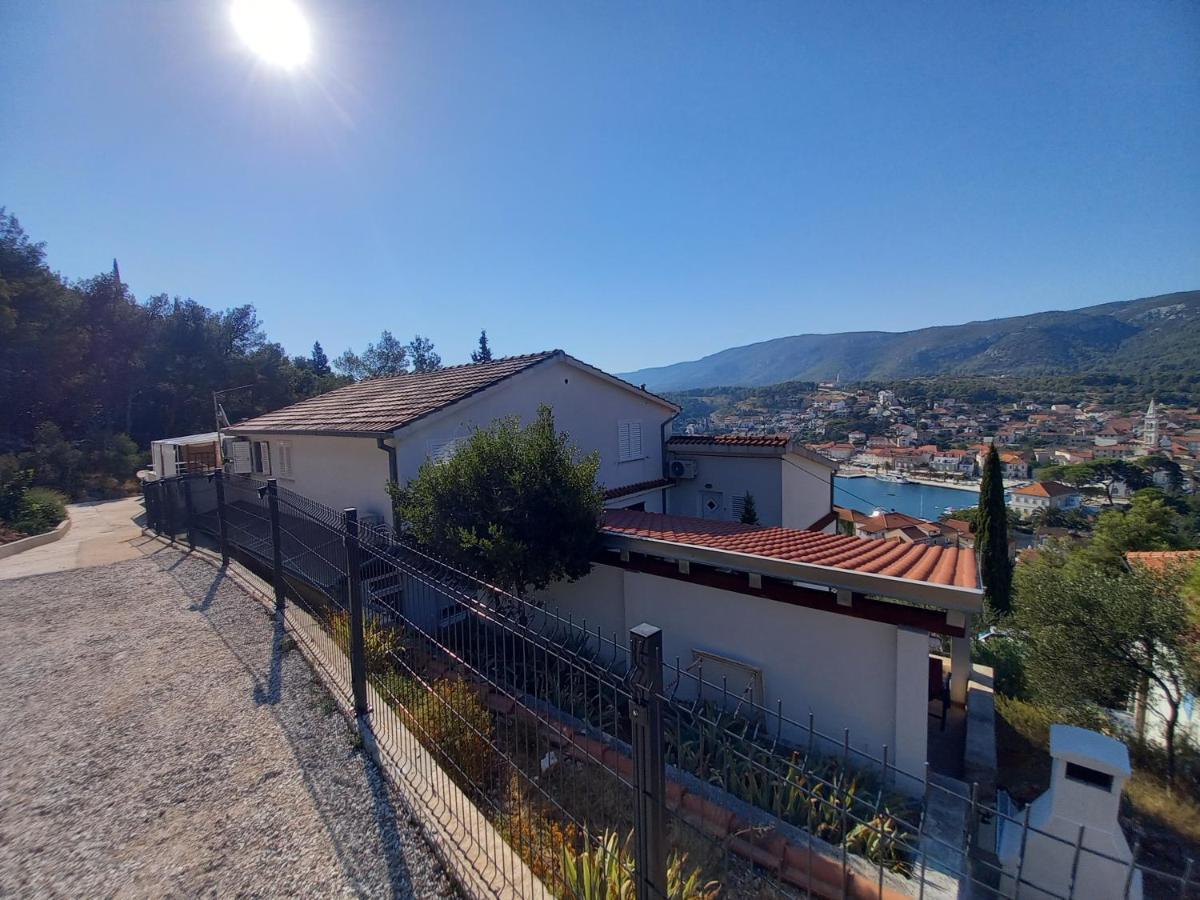 Apartman Marina Sa Parkingom Jelsa  Dış mekan fotoğraf