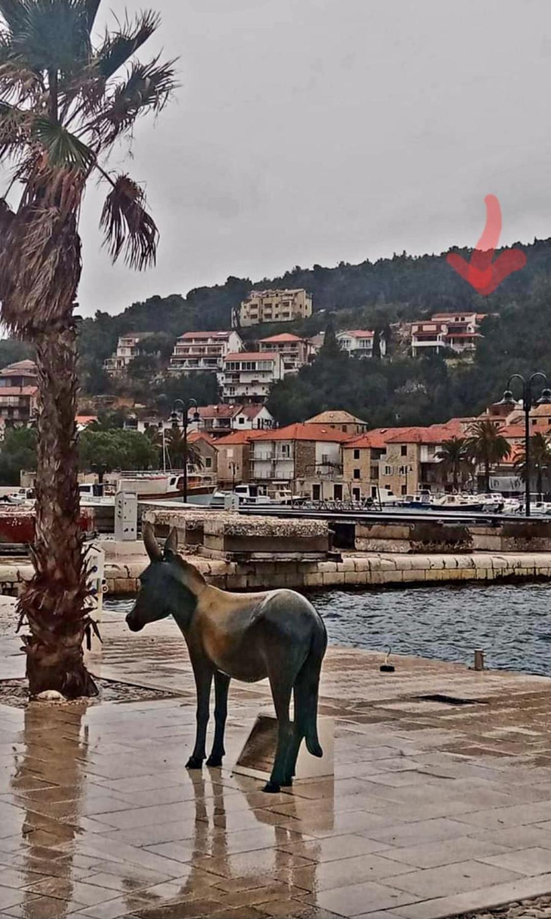 Apartman Marina Sa Parkingom Jelsa  Dış mekan fotoğraf